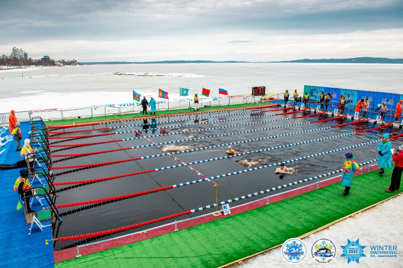 Международный чемпионат по зимнему плаванию в Карелии 