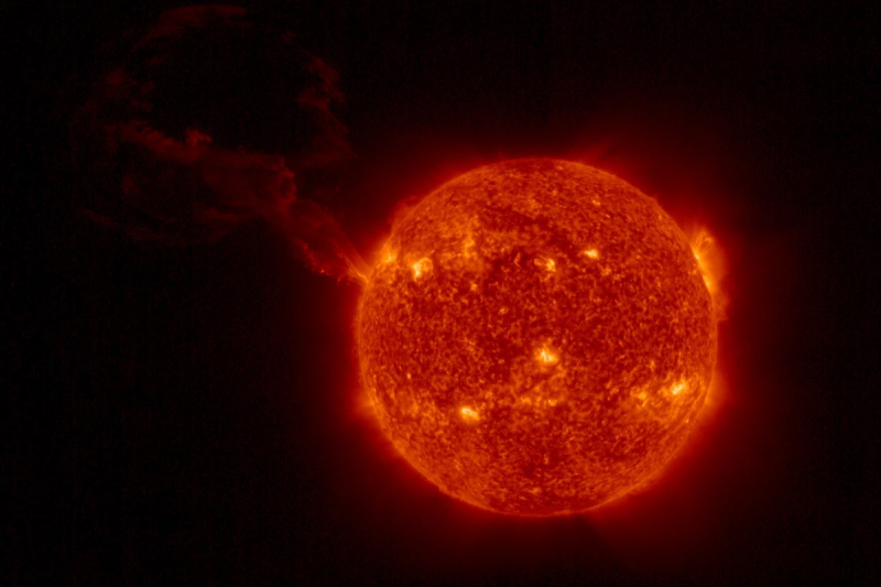 Инструмент Solar Orbiter Full Sun Imager (FSI), который является ключевой частью устройства формирования изображений в экстремальном ультрафиолетовом диапазоне (EUI), запечатлел весь протуберанец, а также весь диск Солнца на одном изображении, обеспечив полную картину события.