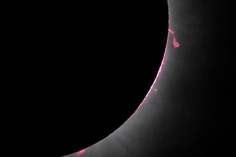фото полного солнечного затмения 8 апреля 2024 года