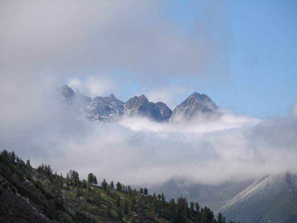 Долина йогов - лагерь в облаках