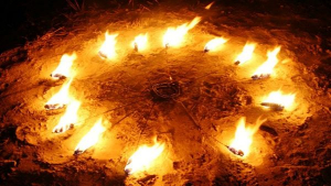 Праздник Апам-Напат: 13 королевских огней Скорпиона